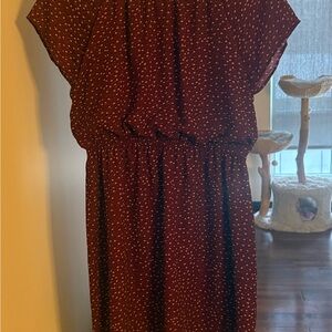 Halogen Burgundy Short Dress with Subtle Pattern